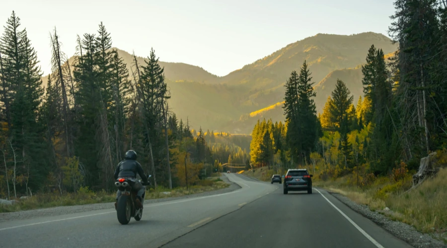 The Mountain Road Journey is the Most Beautiful Part The Mountain Road Journey is the Most Beautiful Part